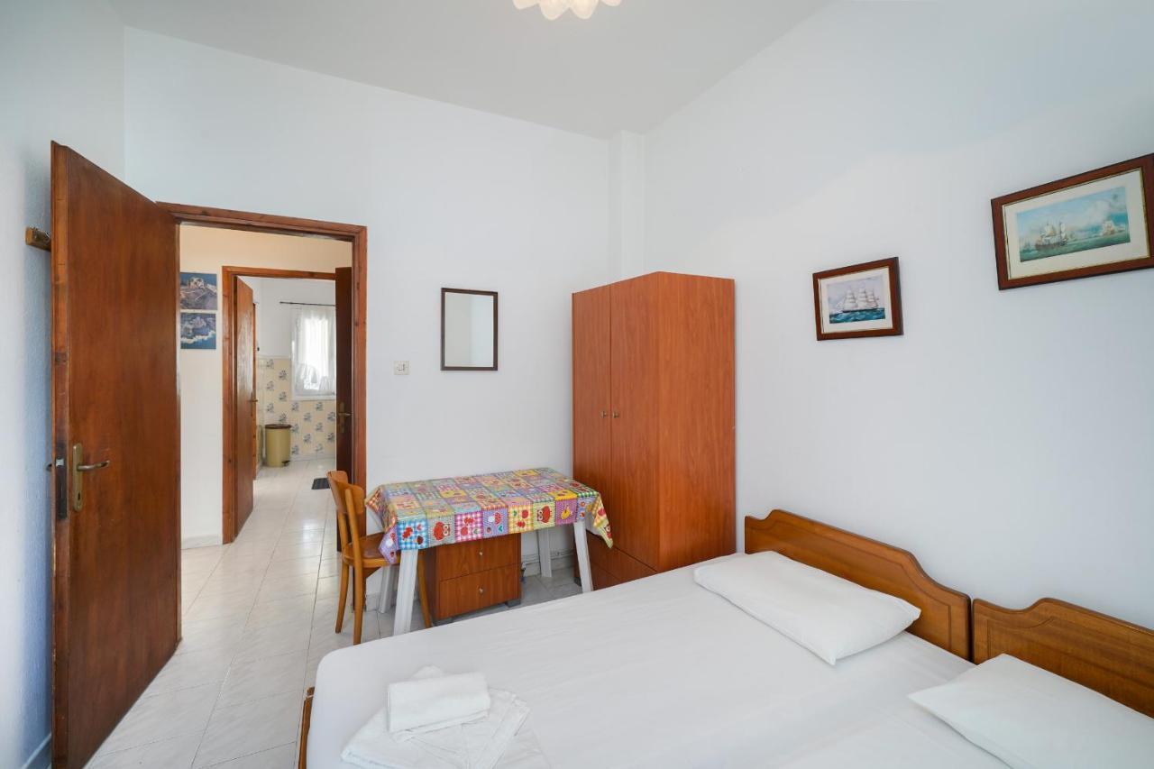 Studios Garifalia Đảo Amolianí Ngoại thất bức ảnh